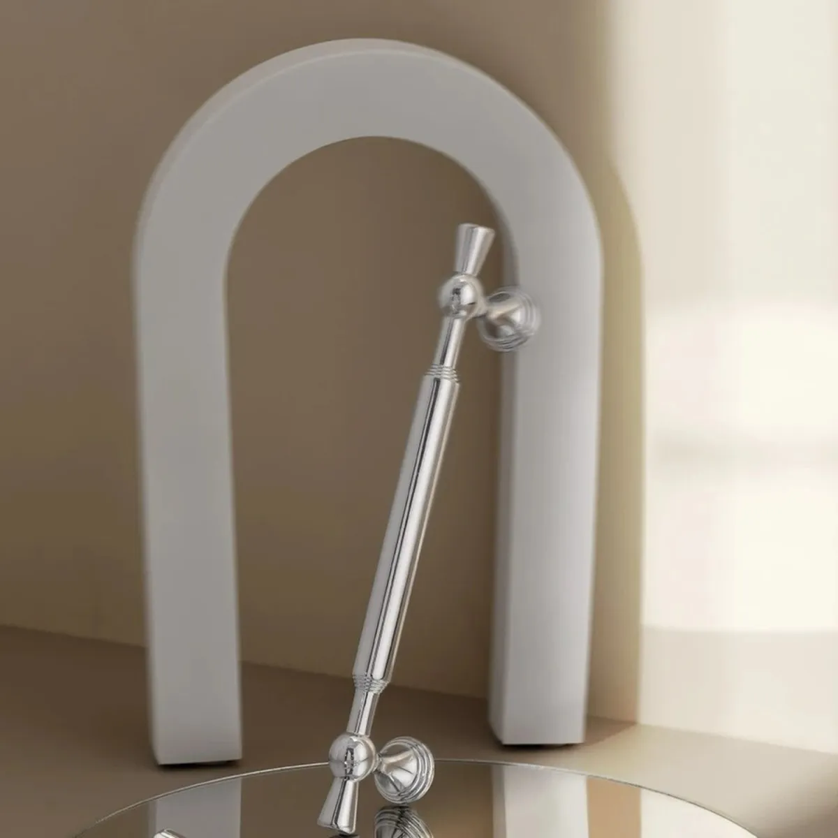 Arciv Knob & Pull Bar