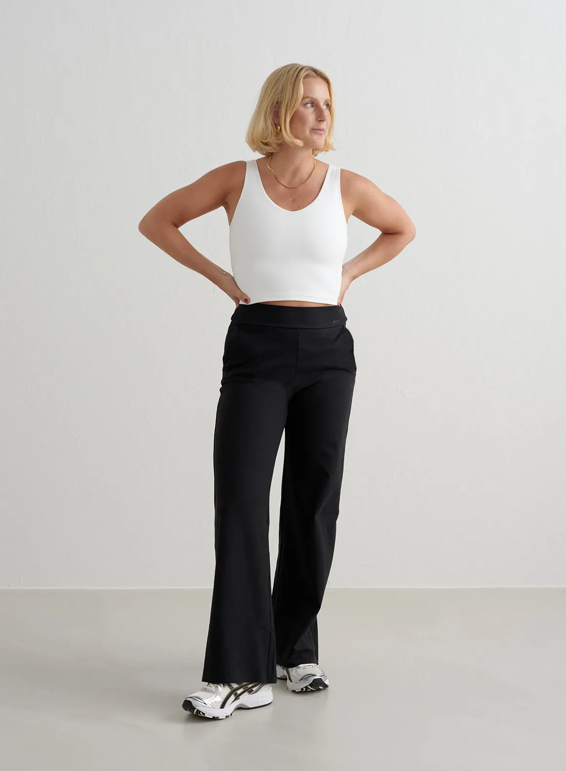 Black Sense Wide Petite Pants