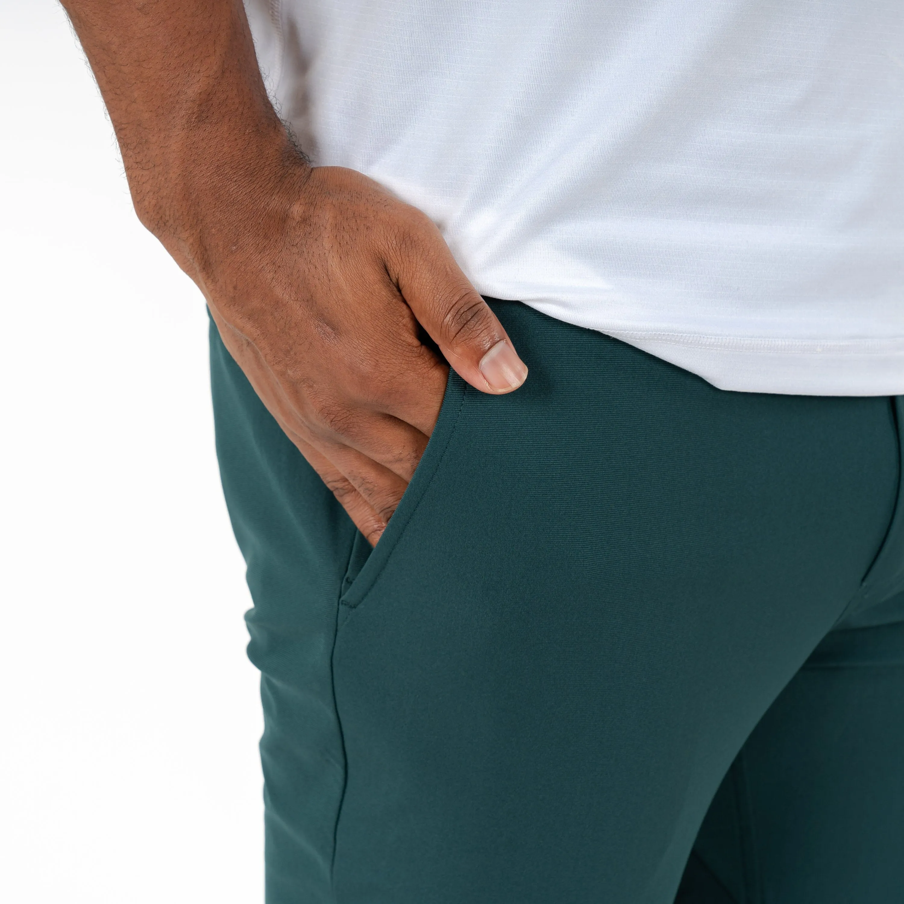 Delta Performance Jogger | Solid - Ponderosa Green