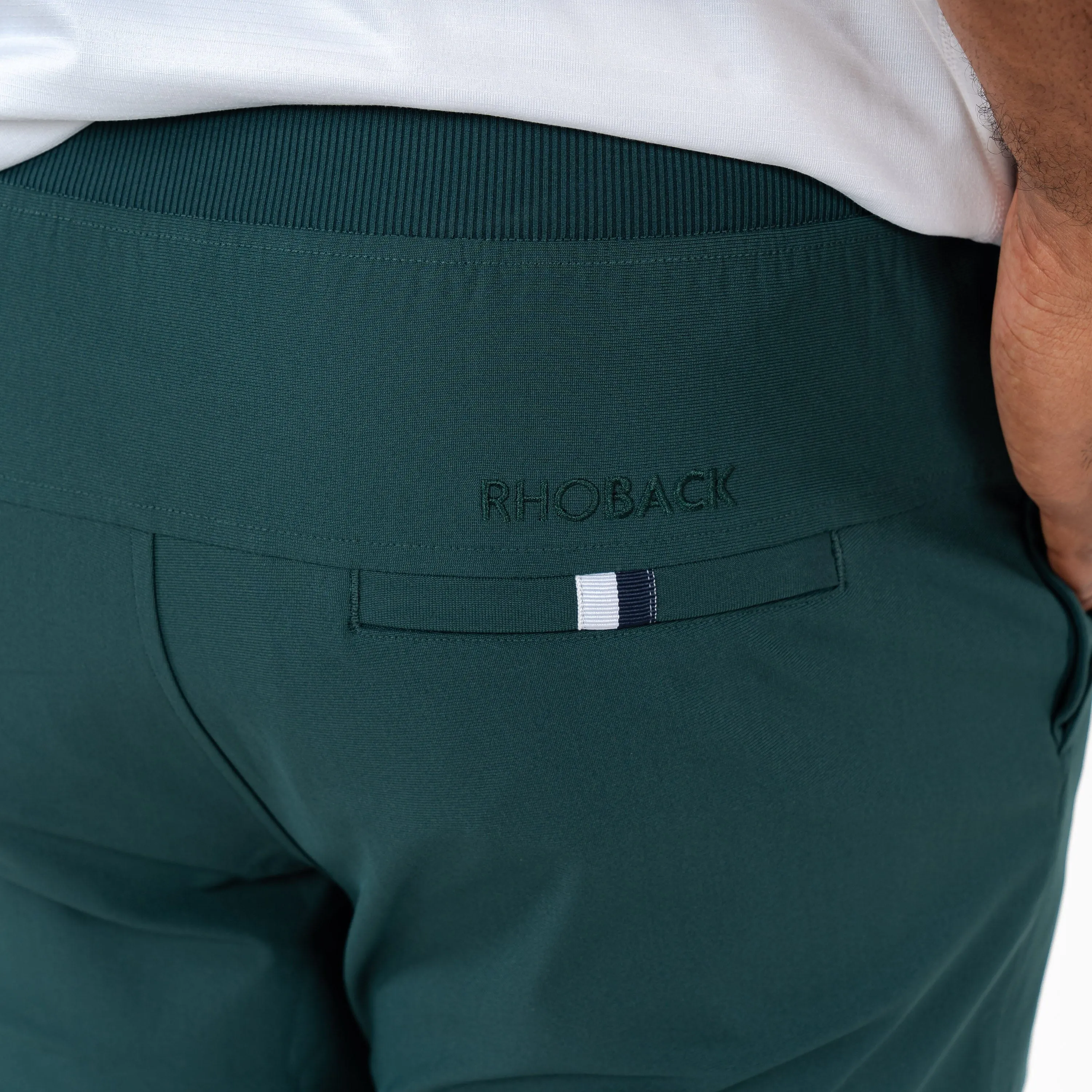 Delta Performance Jogger | Solid - Ponderosa Green