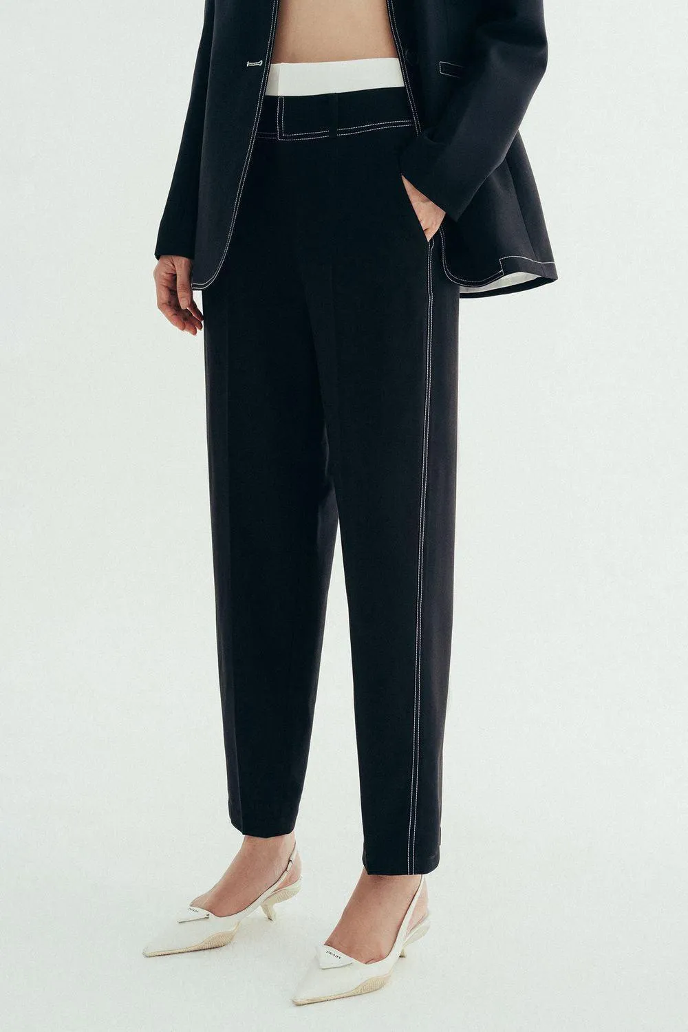 Eddy Pegged Contrasting Waistband Twill Ankle Length Pants