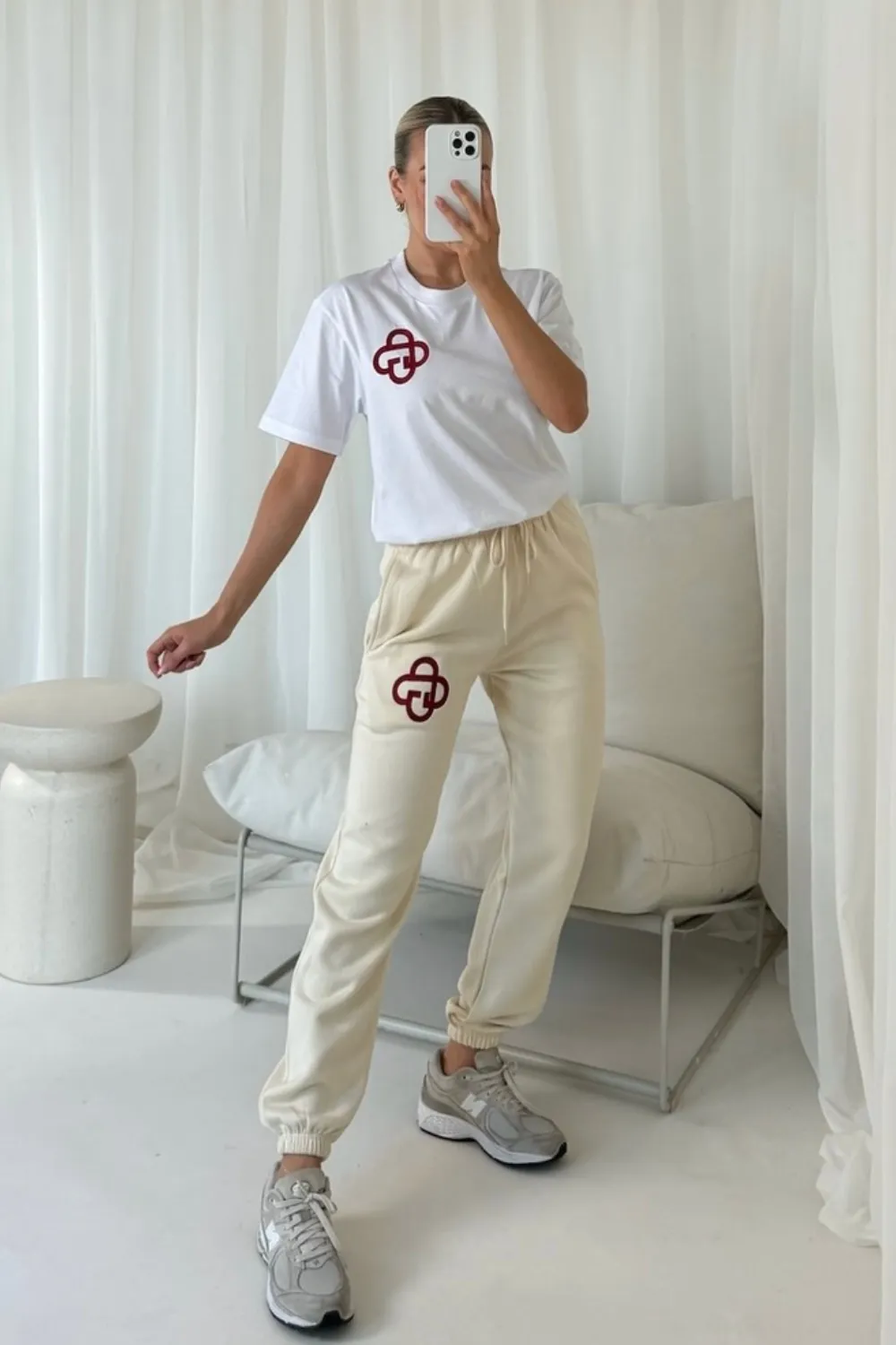 G Monogram burgundy embroidered t-shirt and ecru jogger