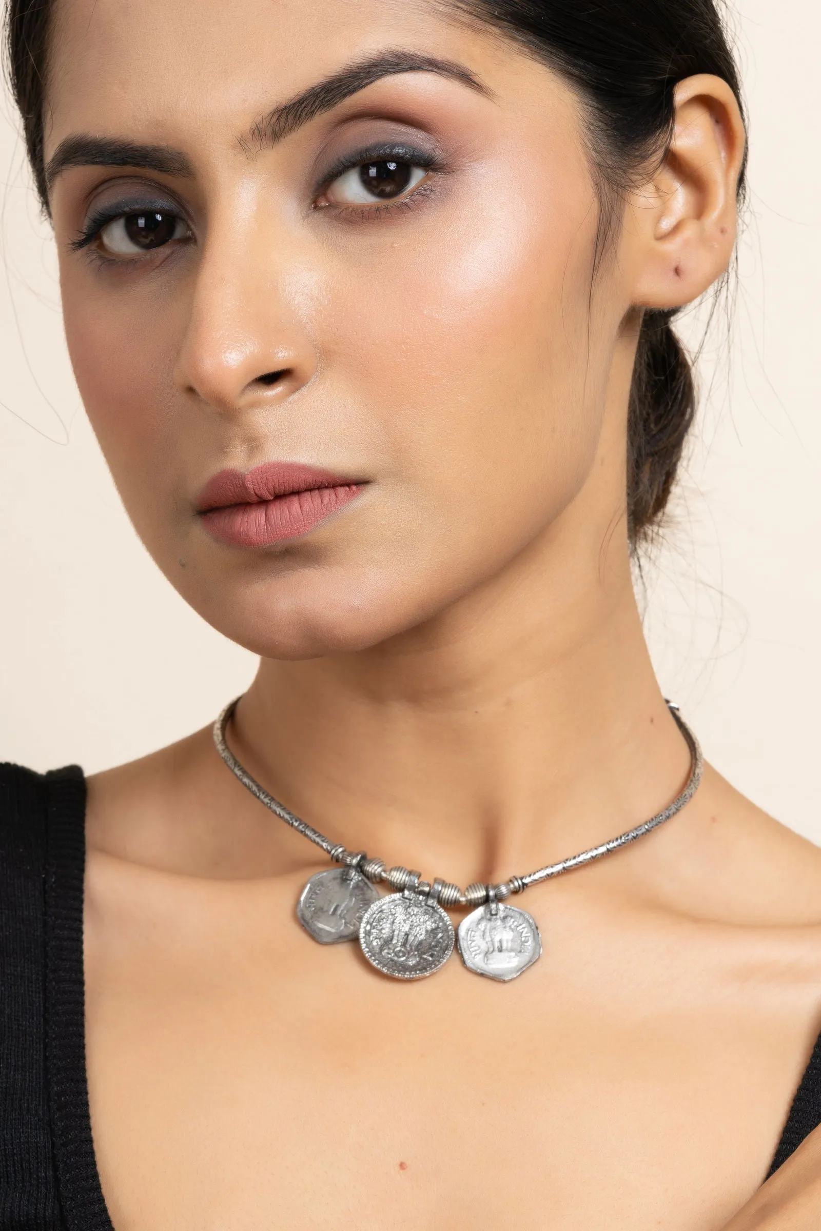 Handcrafted German Silver Triple Coin Sleek Hasli Choker Necklace for Stylish Daily Wear