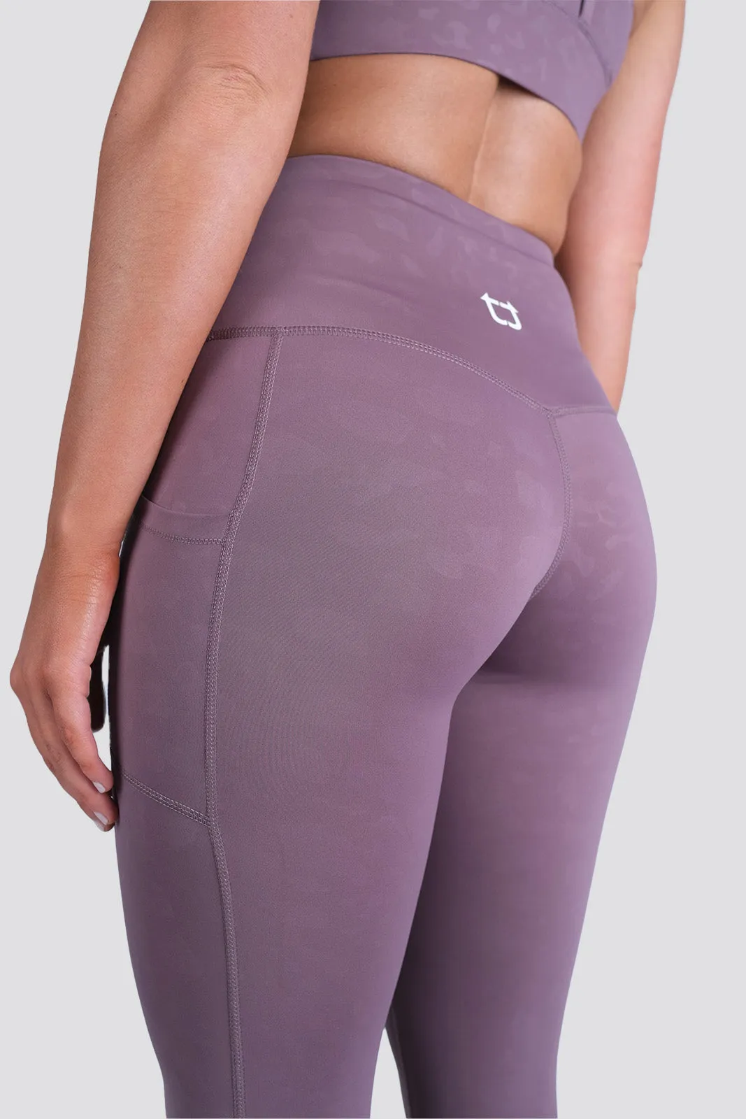 Knurling Leopard 7/8 Highwaisted Leggings - Lilac