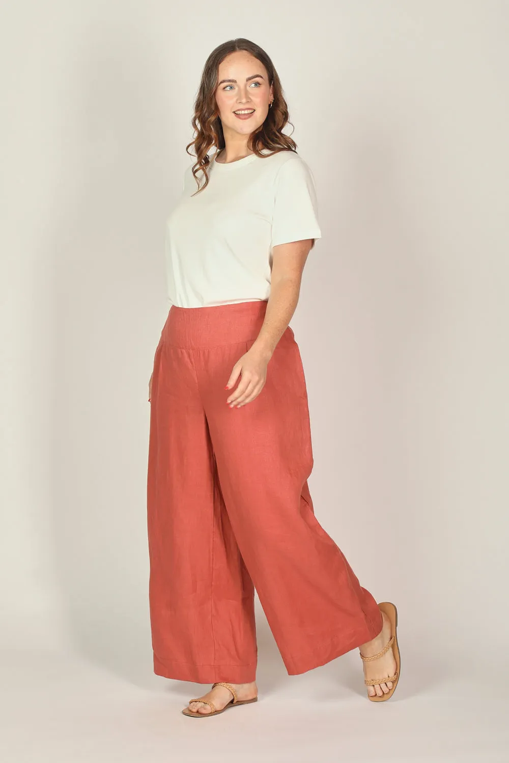 Liliana Linen Wide Leg Pant in Desert Rose