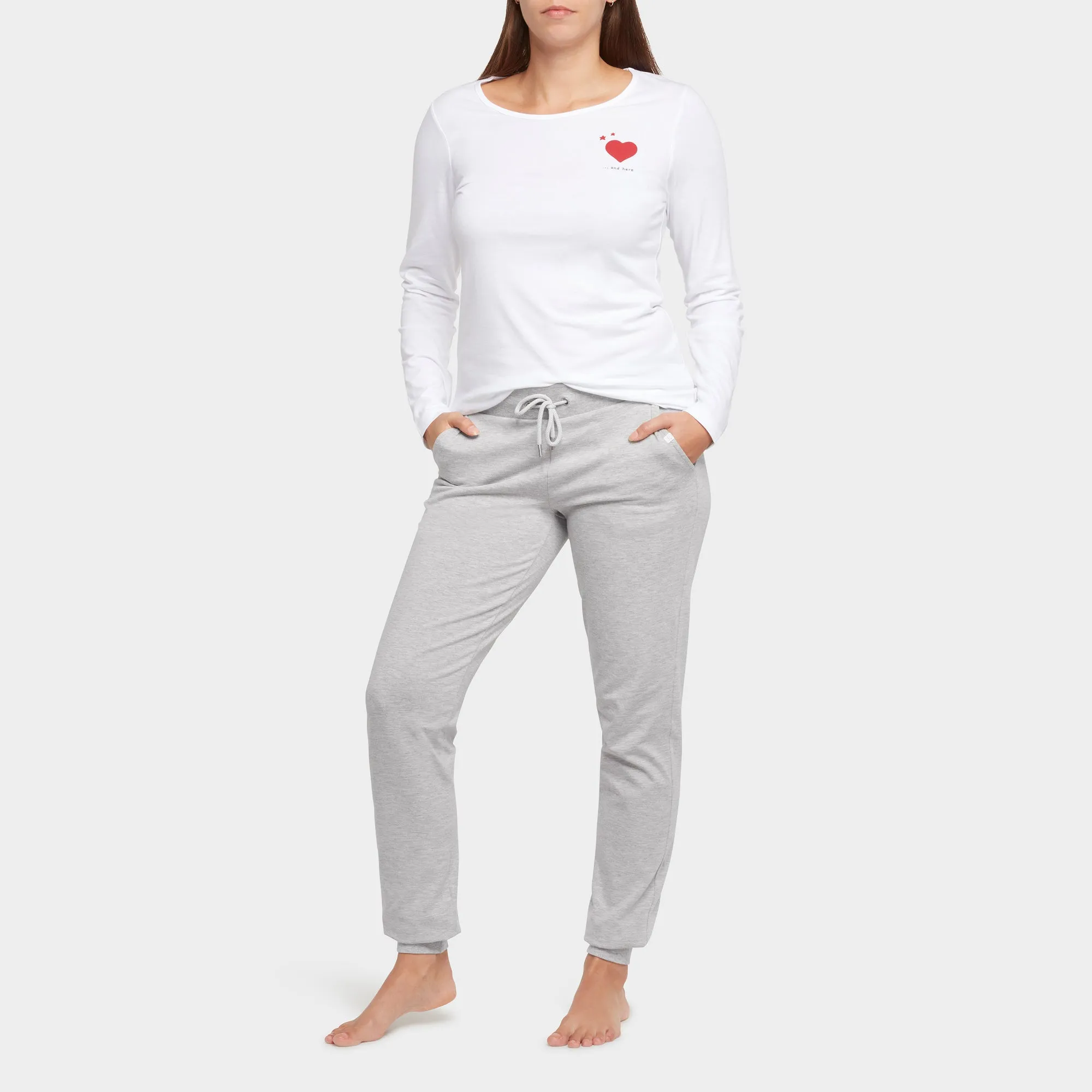 Mama Love T-Shirt & Joggers Outfit