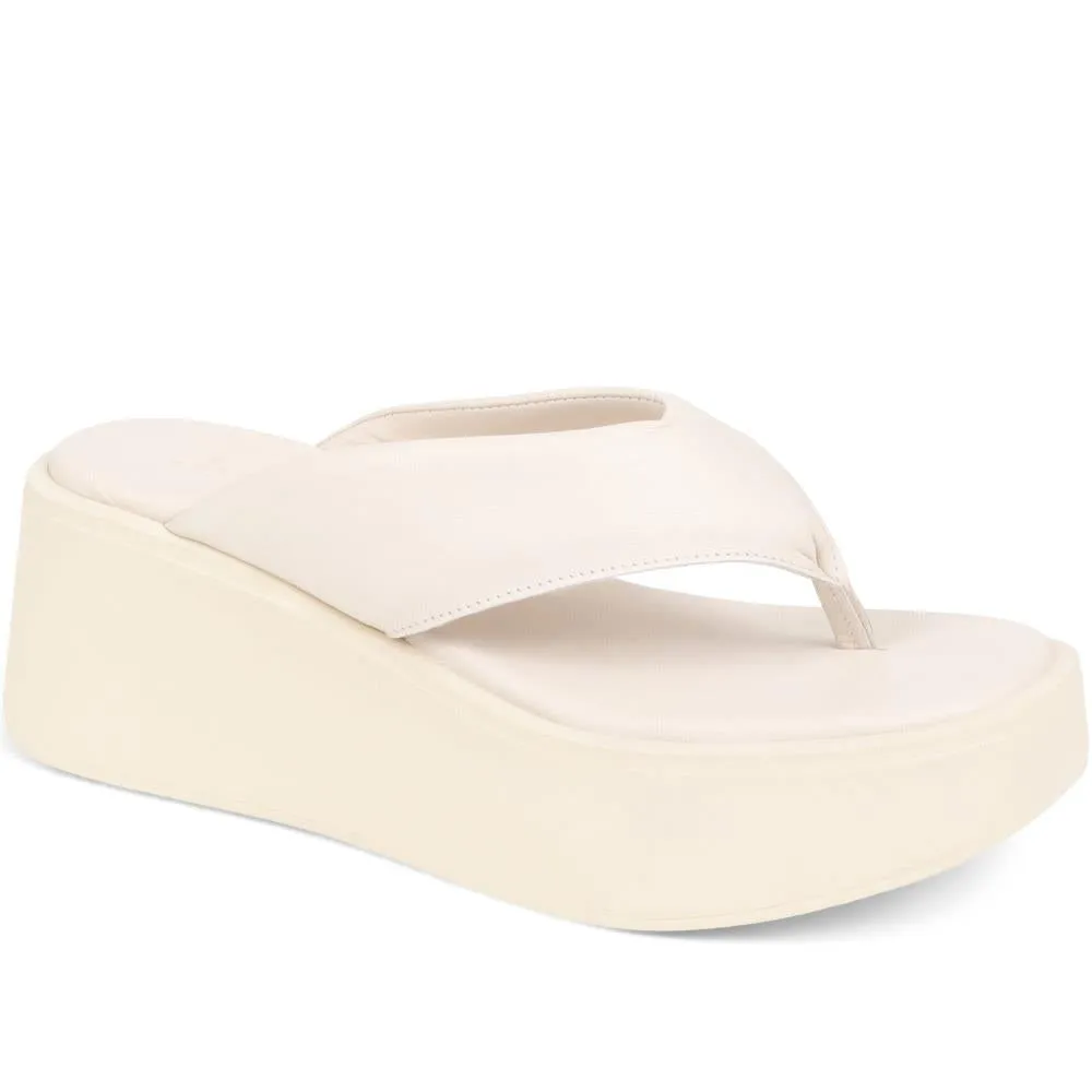 Platform Toe Post Sandals - ELYSSA / 323 849