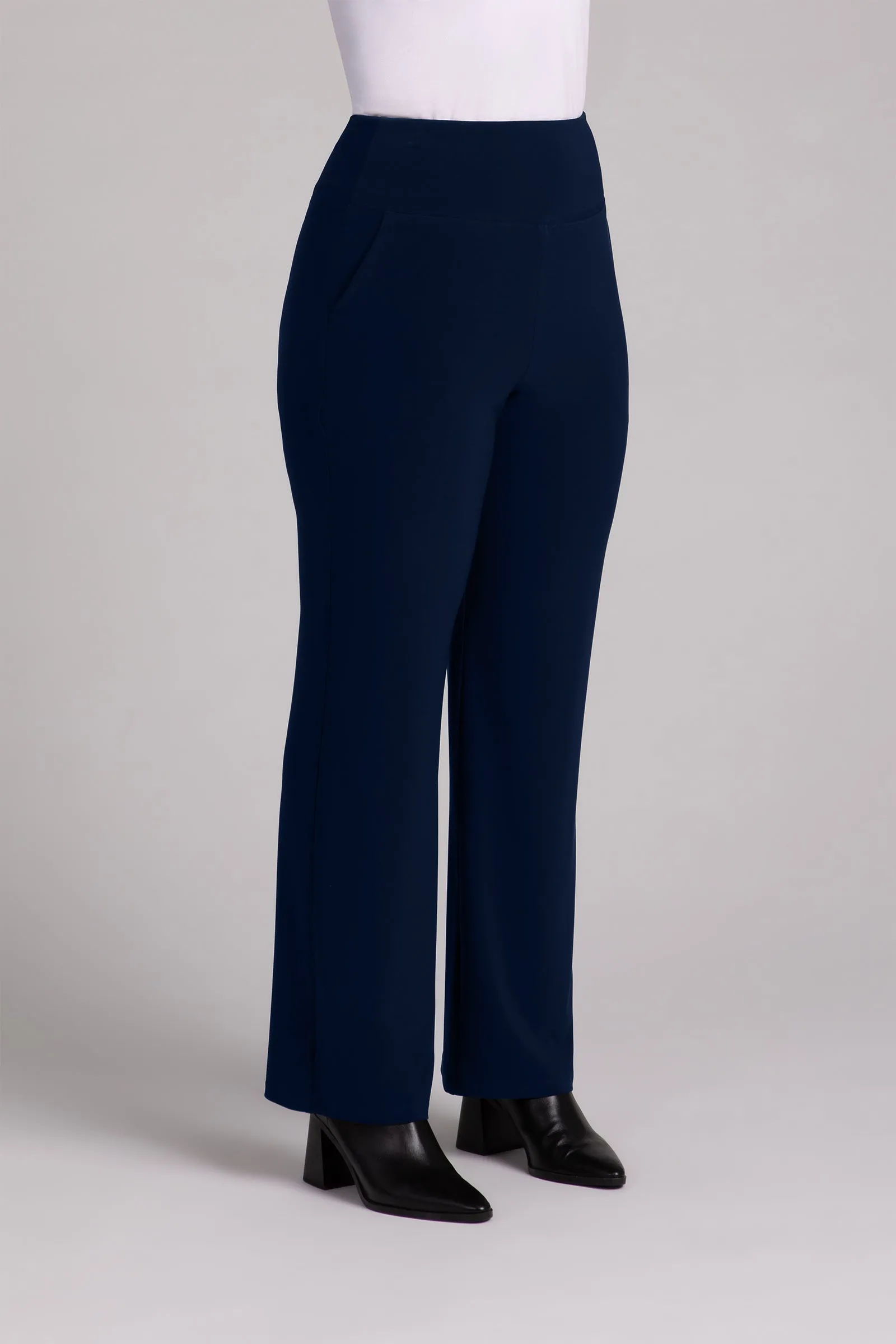 Straight Leg Pant with Yoke | Navy