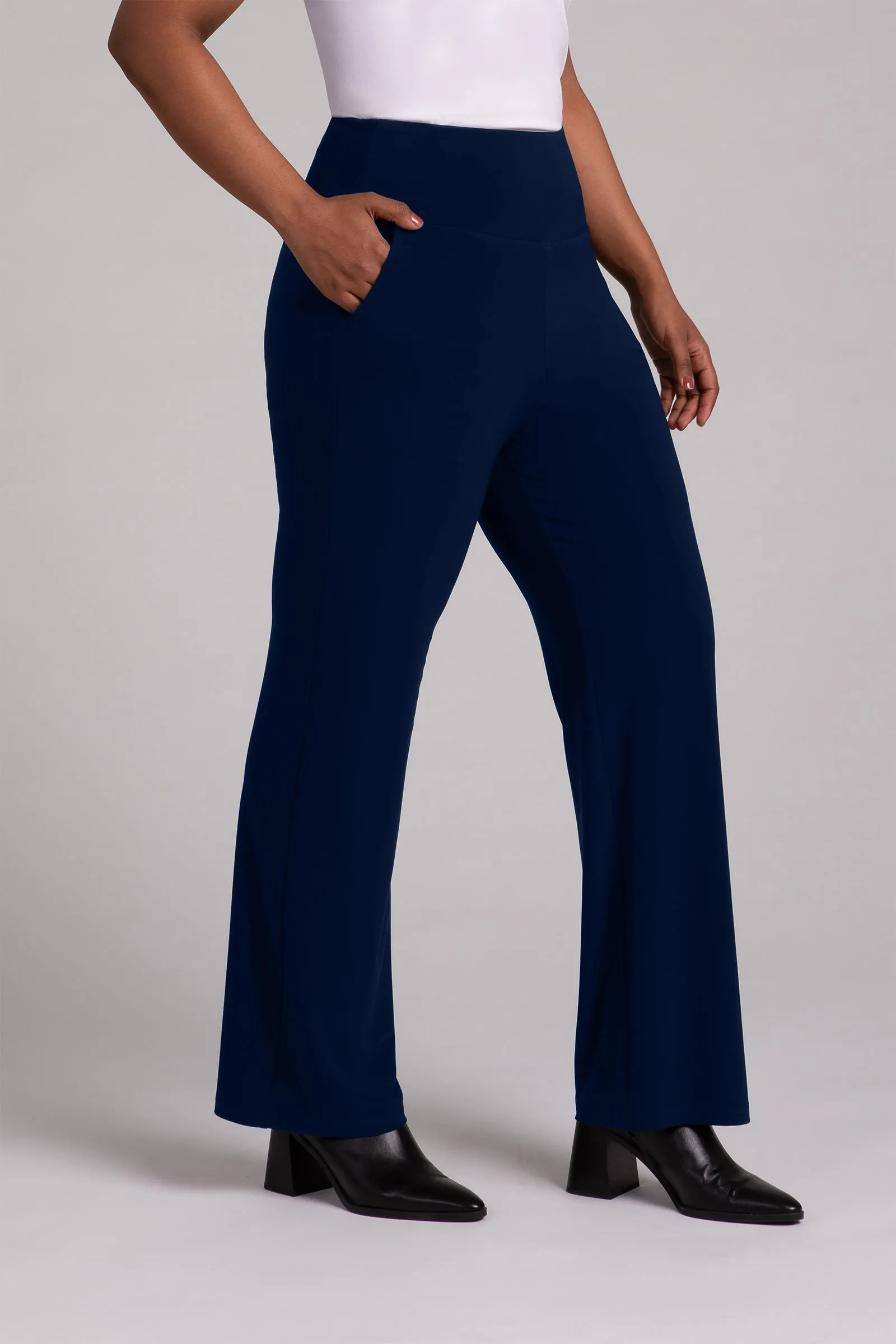 Straight Leg Pant with Yoke | Navy