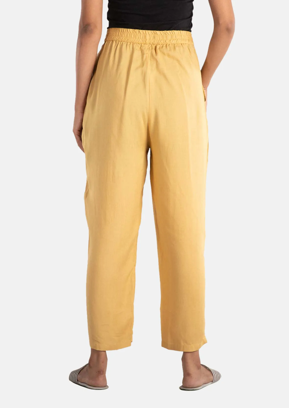 Straight Leg Trouser With Side Pockets